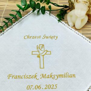 Bawełniana Szatka do Chrztu Świętego z Haftem Krzyża i Gołąbka