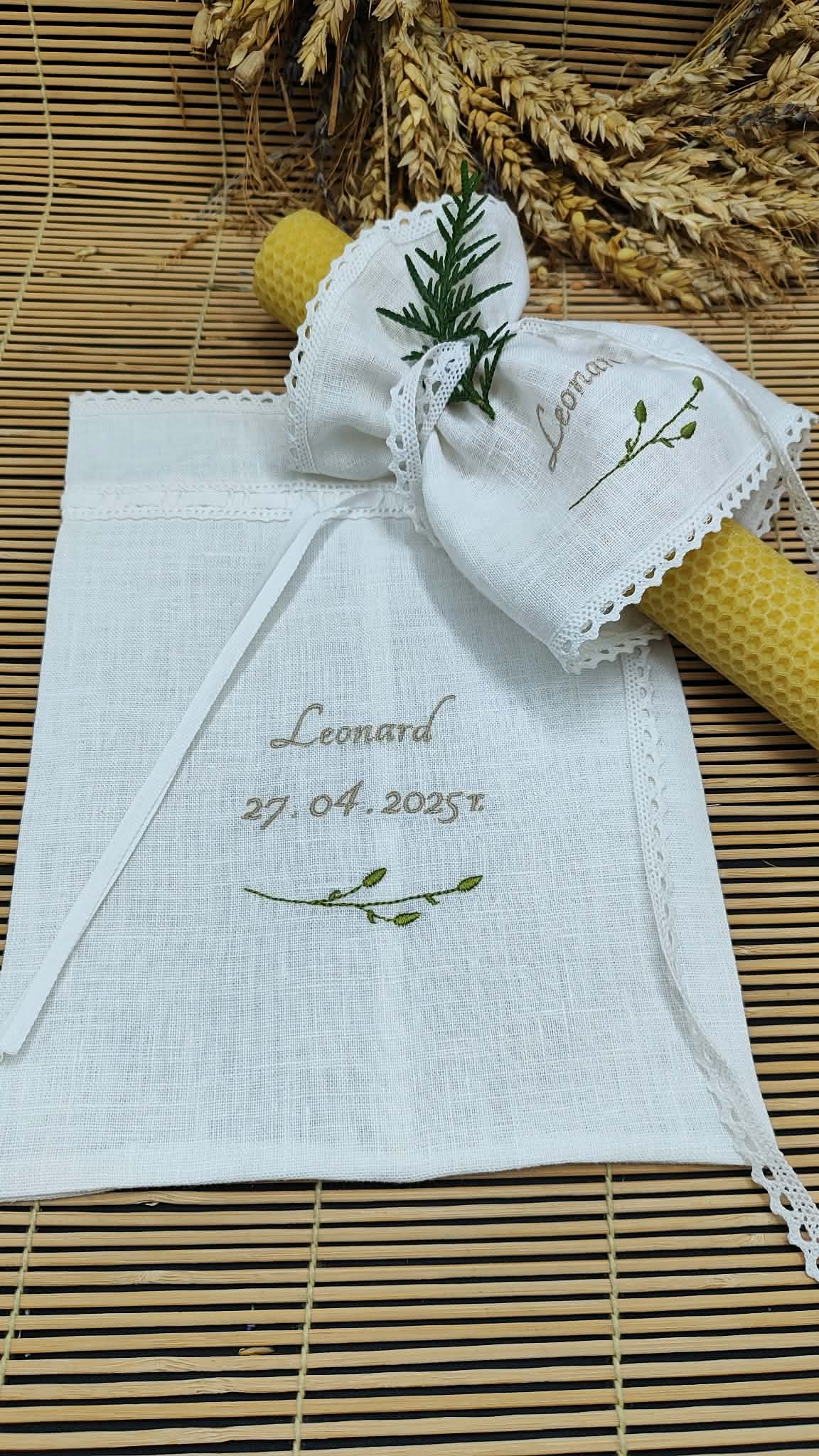 Komplet do Chrztu Świętego z białego lnu - obrazek 3